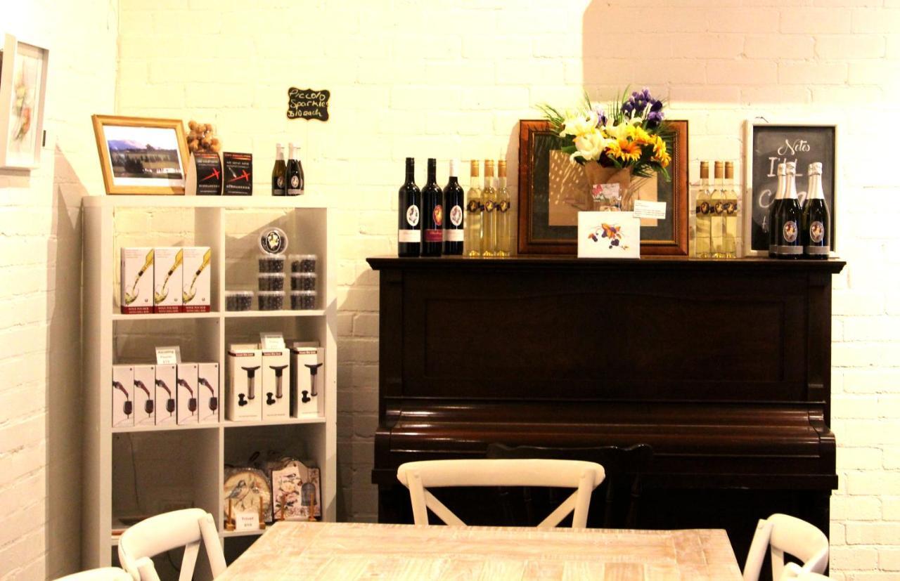 Blueberry Hill Vineyard Stay Rothbury 외부 사진